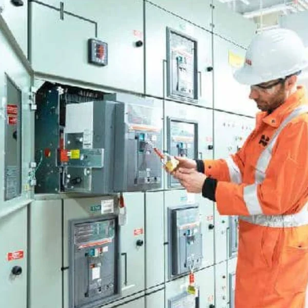 ACB & MCCB Circuit Breakers